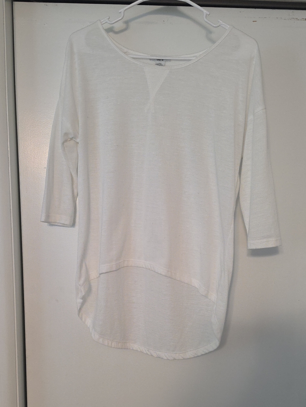 Bar III White High-Low 3/4 Sleeve Scoop Neck Top